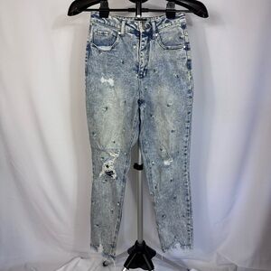 Material Girl Floral Embroidered Distressed Jeans Women’s Size 3 Daisy